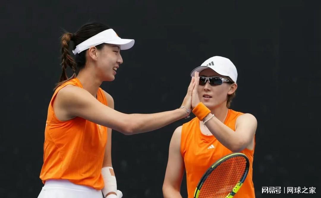 开云体育app下载-王欣瑜爆大冷拒握手震动舆论，网友：这件事力挺“赛右”姐妹