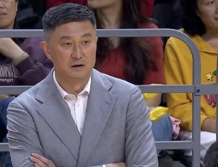 开云体育入口-杜锋：常规赛不该打得这么紧，如此大起大落对球队的伤害太大