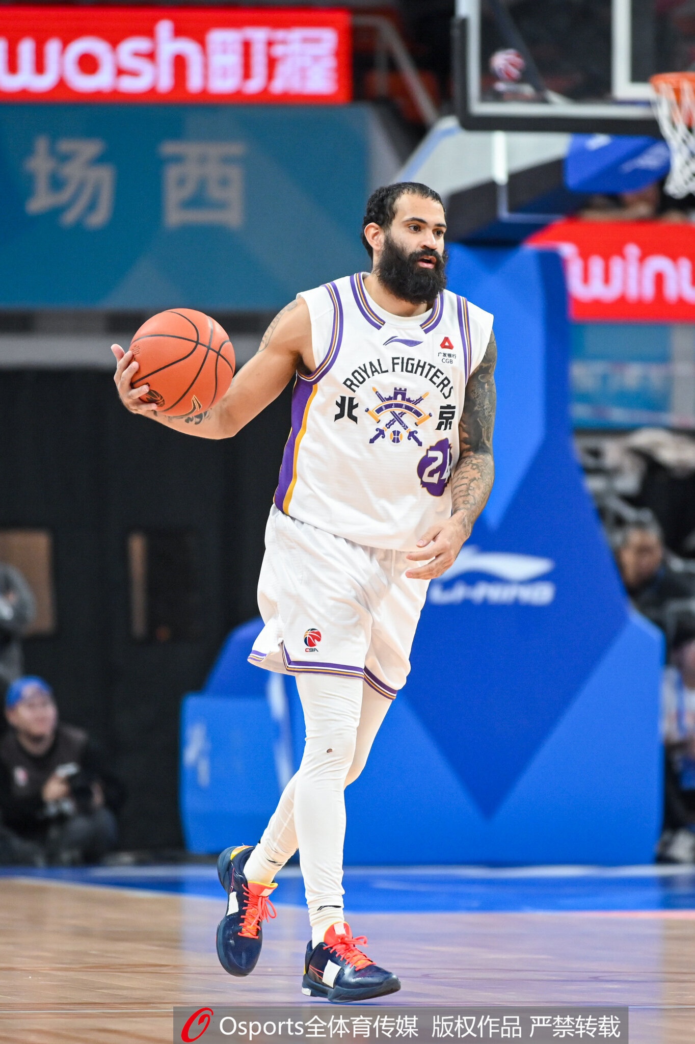 开云体育入口-里勒谈造三分犯规：听到对方主帅一直在喊犯规 提前做好投篮动作